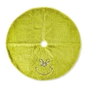 NWT. DR. SEUSS The Grinch 48” Tree Skirt